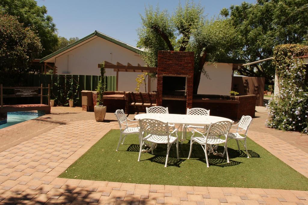 Rusplek Guesthouse And Conference Centre Bloemfontein Exterior photo